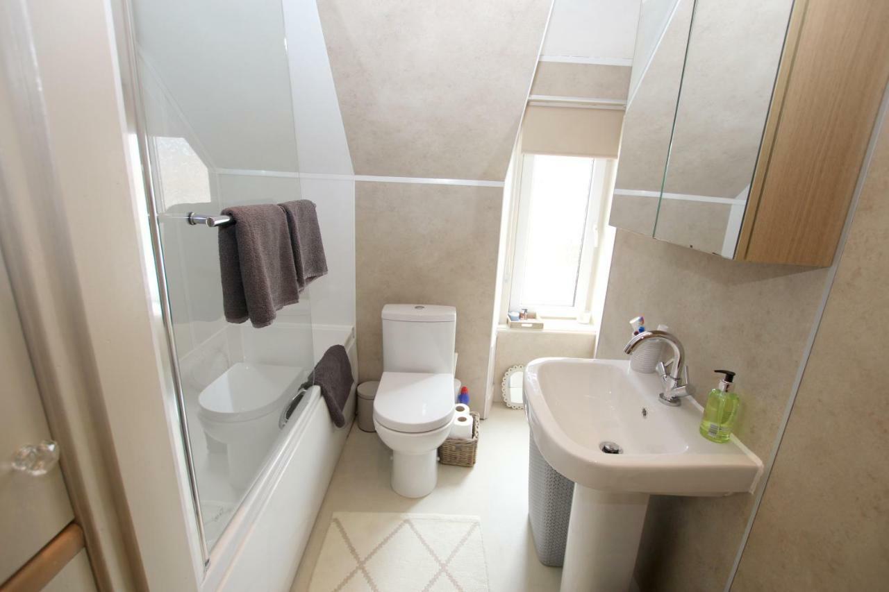אינברנס Kenneth Street Aparthotel מראה חיצוני תמונה